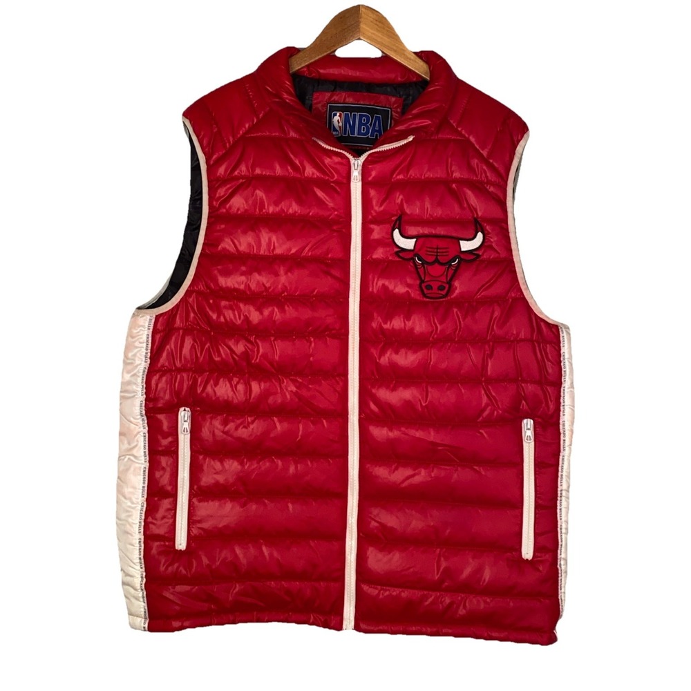 Chicago Bulls NBA ‎ XL Red Puffer Vest Jacket Lightly Quilted Vintage